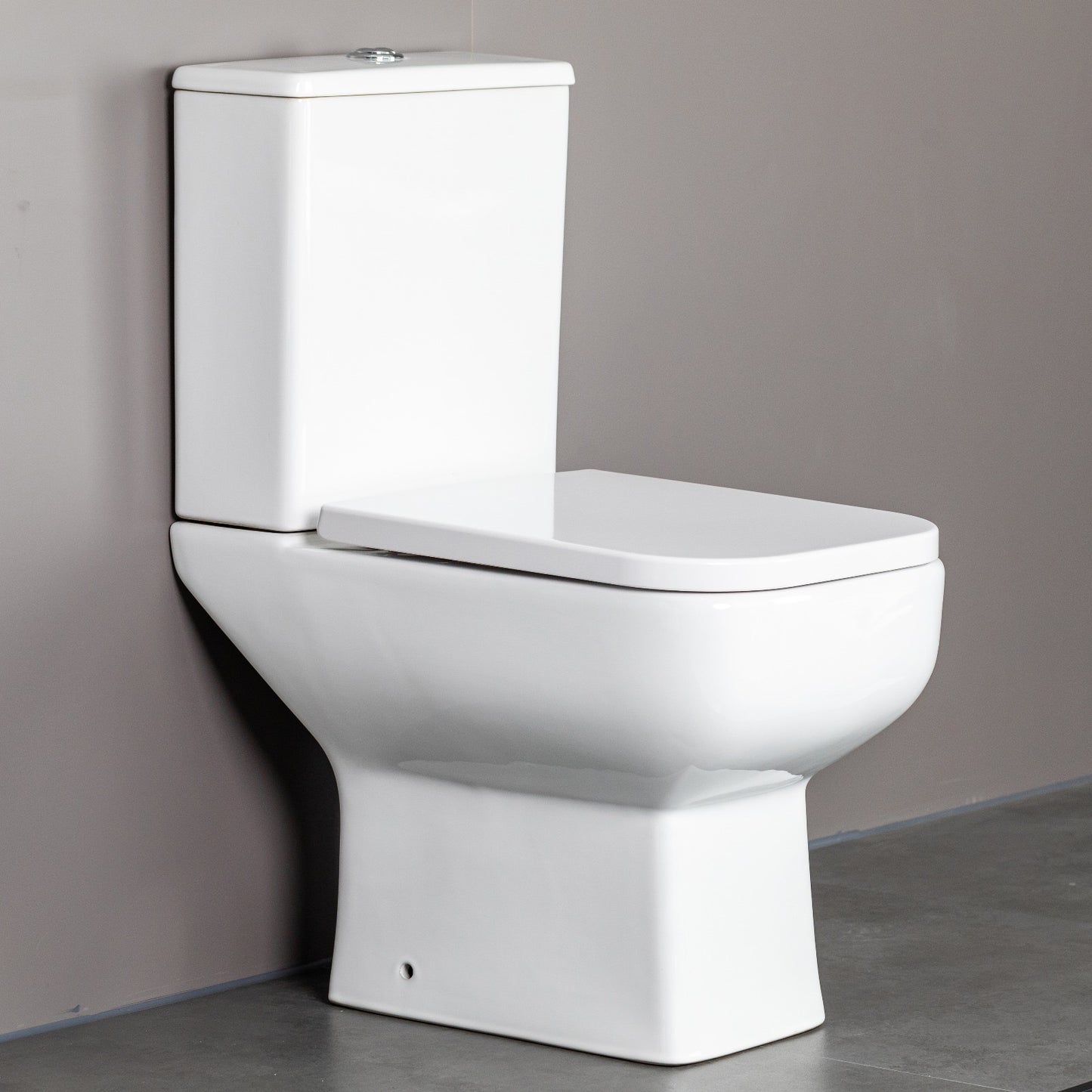 Select 600 Rimless WC Pan with Cistern & Soft Close Seat