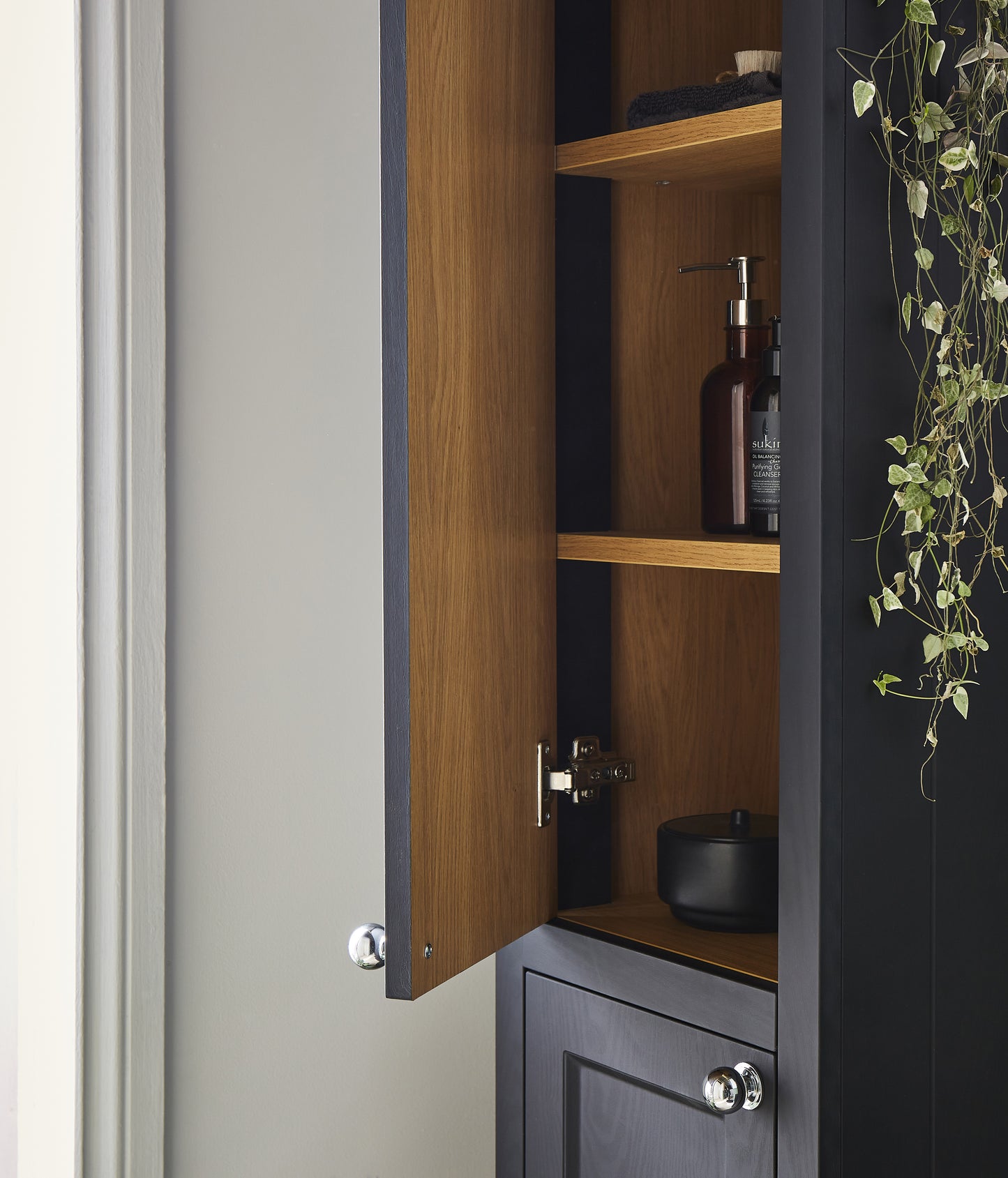 Buckingham Black Oak