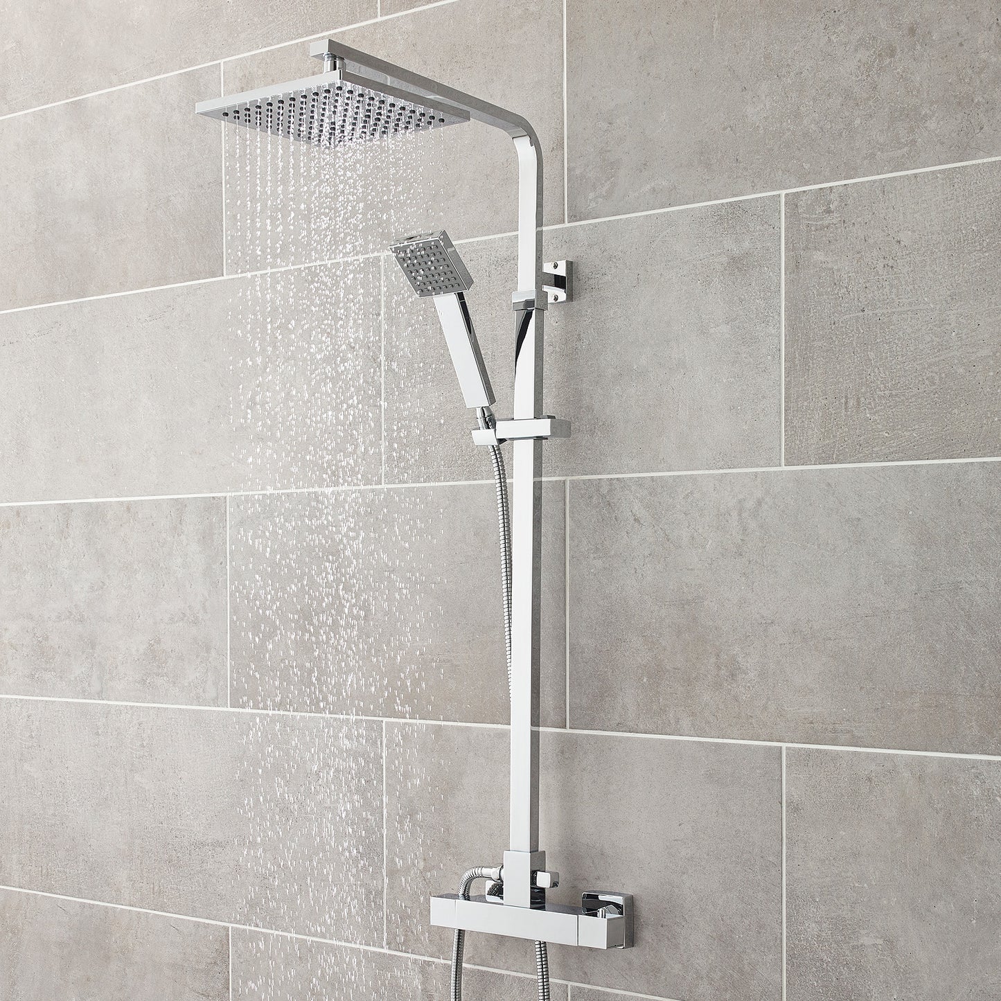 Nuie Bar Showers with Drencher