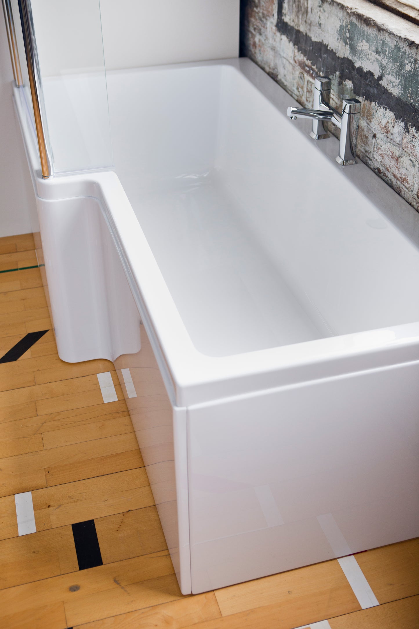Carron Quantum L-Shaped Shower Bath