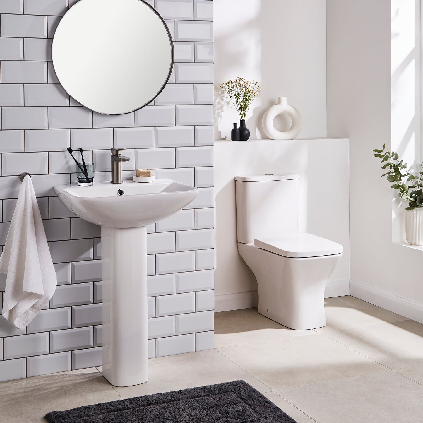 K Vit Primo Square Rimless Flush To Wall Pan, Cistern & Soft Close Seat