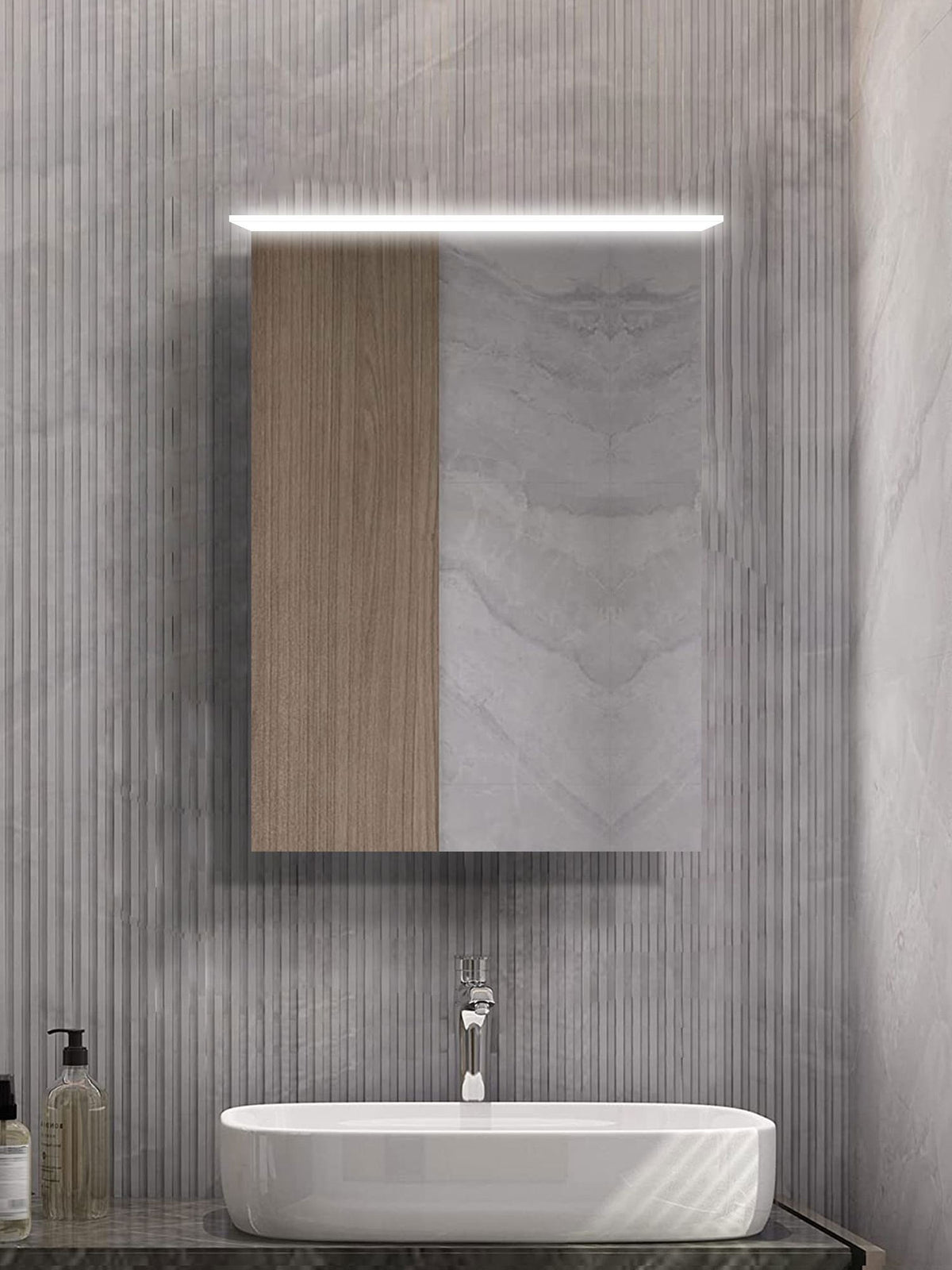 Giavani Eclipse Mirror Cabinet  1/2 Door 600 x 700mm