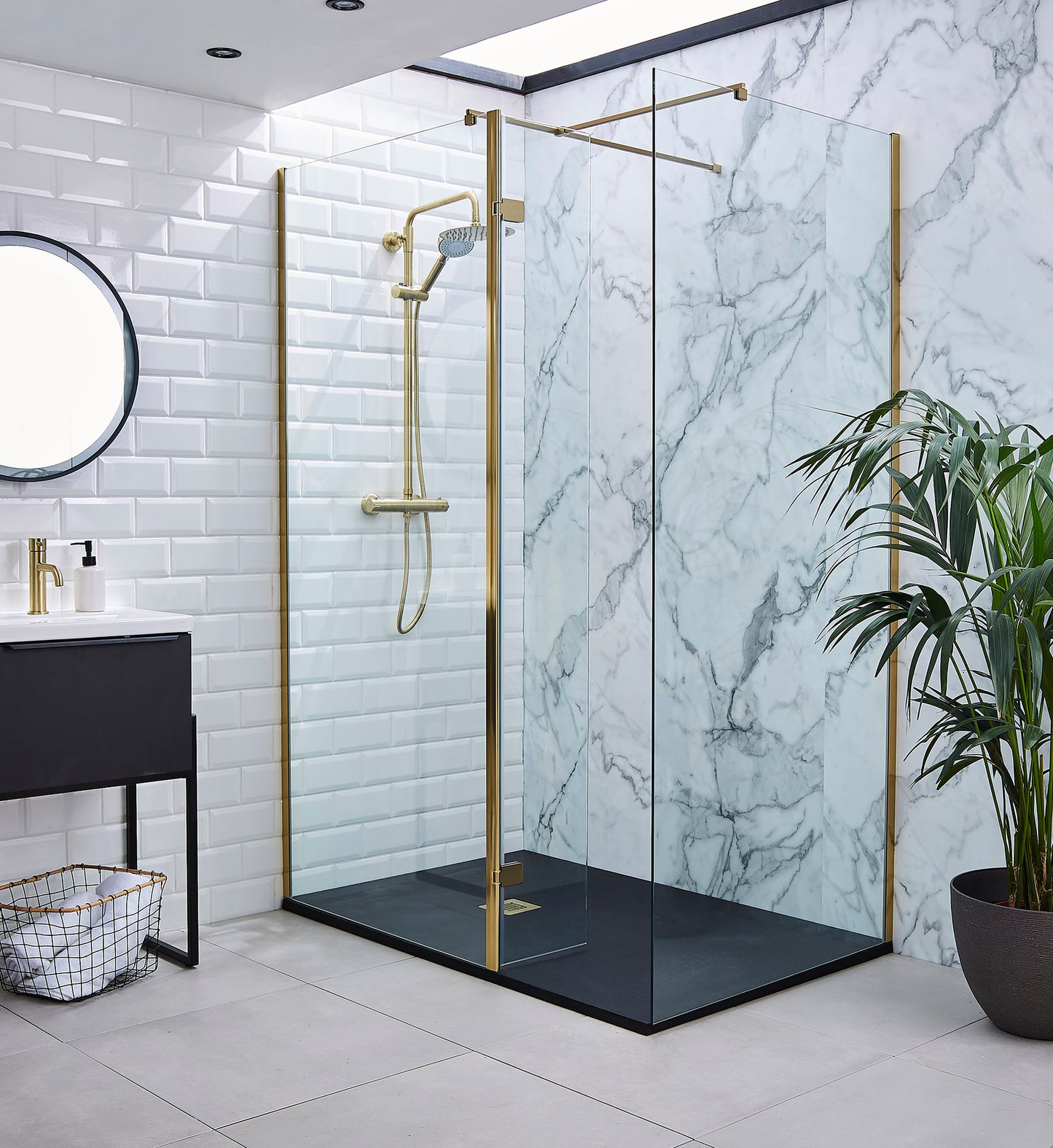 Ottone Brushed Brass Wetroom Screens